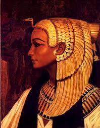 Cleopatra headdress, this was made of strong eva foam, with jewels, pearls, decorative rhinestones, rhinestones, gold trim. Da Serie Egito Deusas E Deuses Nekhbet Deusa Abutre De El Kab Que Governava O Sul Do Egito Enquanto Sua Irma A N Egypt Art Egyptian Art Ancient Egyptian
