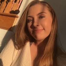 Jasmine Wolf's Instagram, Twitter & Facebook