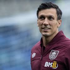 Former England star to wake up unemployed as Premier League club confirm  captain will be released