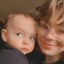 Pregnancy cravings for pickles, hot Cheetos, and cream cheese at 34 weeks