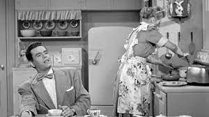 Watch I Love Lucy Season 1 Episode 7: The Séance - Full show on Paramount  Plus