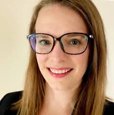 Dana Lemoine's Instagram, Twitter & Facebook