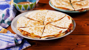 These Copycat Taco Bell Quesadillas Are Ridiculously Spot On Recipe Taco Bell Quesadilla Easy Chicken Quesadilla Recipe Quesadilla Recipes
