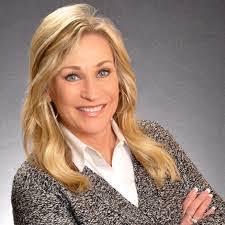 Karla Hanley's Instagram, Twitter & Facebook