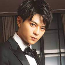 佐藤勝利の髪型 2020最新 短髪 前髪別などのセット オーダーを全種解説 slope スロープ 佐藤勝利 かわいい 勝利 パーマ 種類