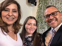Mi hermosa nuera Ramona y mi hijo el pastor pedro Rivera Saludos cordiales  desde Long beach ca mi gente bonita de las redes...