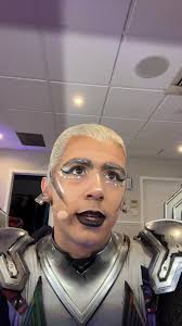 Wrench when everyone else is racing #stex #starlight #starlightlondon  #westend #musical #wrench