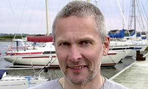 Somali pirates release Danish hostages