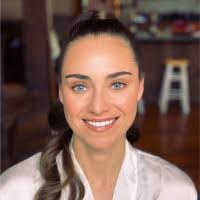 Amanda Brace's Instagram, Twitter & Facebook