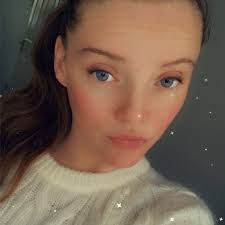 Donna Boorman's Instagram, Twitter & Facebook