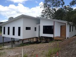 Colorbond Shale Grey Roof Dulux Lexicon Half Exterior Macan Homes Pty Ltd By Jacob Kelli House Paint Exterior Exterior Cladding Best Exterior House Paint