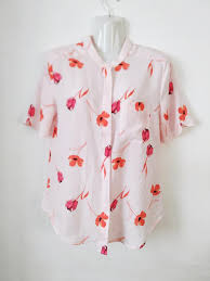 354 x 354 jpeg 18 кб. Vintage 90s Pastel Pink Floral Short Sleeve Shirt S Xs Size Etsy In 2021 Pink Floral Shirt Pastel Pink Pastel Fashion