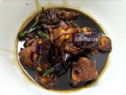 Akhir sekali, masukkan susu lemak manis, kentang goreng, bawang besar, tomato dan cili hidup. Resepi Ayam Masak Kicap Berkuah Paling Ringkas Dan Sedap