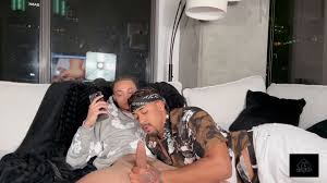 @HouseofDlos video Tweet