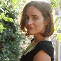 Ella Baxter's Instagram, Twitter & Facebook