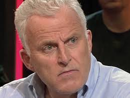 De vries, known for his investigative work exposing the criminal underworld, is fighting for his life after being shot in the netherlands' capital. Dutch Journalist Peter De Vries Shot In Amsterdam Exiled Turkish Journalist Erk Acarer Assaulted At Home In Germany Icelandic Journalist Helgi Seljan Allegedly Harassed By Country S Biggest Fishing Company International Journalism