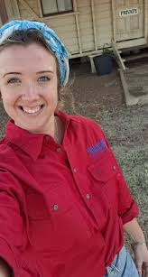 Employee available Waitress (RSA)