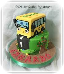 Whells On The Bus Cake Bus Cake Cake Birthday Cake