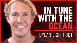 South African Free Surfer Dylan Lightfoot