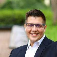 Alex Hamade's Instagram, Twitter & Facebook