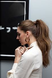By brushing back the thick hair in the front and middle of your head, guys can create a flowing look that prevents loose or messy strands from sticking out and appearing uncouth. 26 Easy Long Hair Ideas To Try When You Re Bored