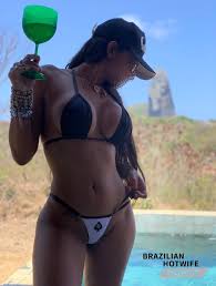Posta Minha Esposa on X: Brazilian Hotwife ♠️ @BRAZILIANHOTWI1  t.co21ROvIpaIo  X