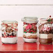 Find the best christmas gifts for everyone on your holiday shopping list. 40 Diy Homemade Christmas Gifts Easy Craft Ideas For Christmas