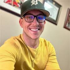 Colton Savage's Instagram, Twitter & Facebook