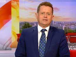 She presents bbc world news and bbc breakfast. Strictly Sign Gaffe Prone Bbc Sport Presenter Mike Bushell For 2019 Series Mirror Online