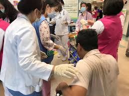 At the time of the accident, the train was carrying 488 passengers. Xb0zbeg37l 7em