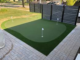 Each bella turf putting green kit come with: The Best Backyard Putting Greens In Chicagoland And Beyond
