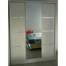 Lemari pakaian sliding mewah ini sebuah produk lemari baju mewah dengan model pintu geser berbahan utama kayu jati tpk perhutani serta di balut dengan kombinasi veneer kayu elegan modern, desain kontruksi sebelah kanan menggunakan ambalan dan sebelah kiri sebagai gantungan baju. Lemari Pakaian Minimalis Sliding Murah 3pt Shopee Indonesia
