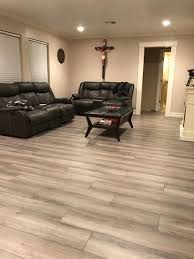 Pennsylvania Traditions Kucher Oak 12 Mm Thick X 7 87 In Wide X 47 52 In Length Laminate Flooring 12 99 Sq Ft Case 361231 20310 The Home Depot Wood Laminate Flooring Home Laminate Flooring
