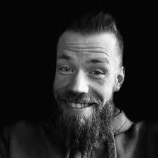 Alexander Reitz's Instagram, Twitter & Facebook