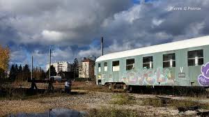 Amberieu En Bugey Pierre G Perron Plan Maison Contemporaine Plan De Maison Originale Maison Originale