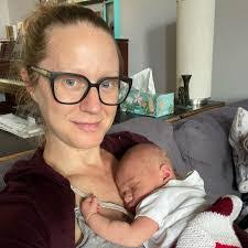 Sidney Quinn's Instagram, Twitter & Facebook