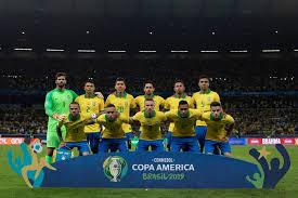 Sin embargo un resbalón cerca del área de perú, permitió que gabriel jesus anotase el segundo de brasil y entonces sobre el final del primer tiempo, brasil, ganaba y se retiraba tranquilo a los vestuarios. Jadwal Final Copa America 2019 Brasil Vs Peru Okezone Bola