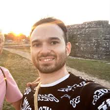 Does anyone knows of a work from home job ?