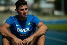 He is the current olympic gold medalist and holds the olympic record of 6.03 meters. Campeao Olimpico Thiago Braz E Demitido Pelo Clube Pinheiros