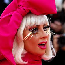 On her website, the pop star posted a photo in august 2012 of herself in the arms of her boyfriend and vampire diaries star taylor kinney. Lady Gaga S Dog Walker Describes Close Call After He Was Shot In Robbery Lady Gaga The Guardian