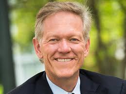 U.Va. to seek external firm in search for 10th president