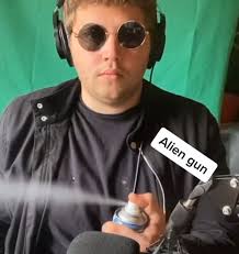 30 Movie Sound Effects Recreated Using Simple Household Objects By A Foley  Artist On TikTok