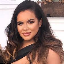 Georgia Clements's Instagram, Twitter & Facebook