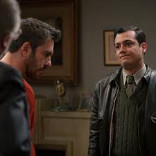 Avance semanal de Sueños de libertad: Gabriel, a punto de ser descubierto  por Andrés