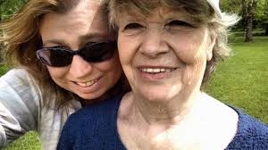 Lois Kindle Obituary