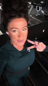 Leann Salisbury's Instagram, Twitter & Facebook