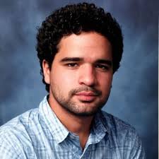 Roberto Aponte (@Robertoaponte)