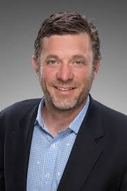 Jeff Tench's Instagram, Twitter & Facebook