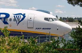 A boeing 737 max due to be delivered to ryanair has had the name max dropped from the livery. Ryanair Rebrands Boeing 737 Max Samchui Com