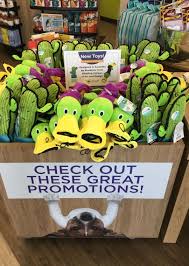 Located in lynchburg, virginia, petopia welcomes pet lovers from all areas including; Ringling College Students Design Dog Toys For Local Pet Retail Store Sarasota Magazine